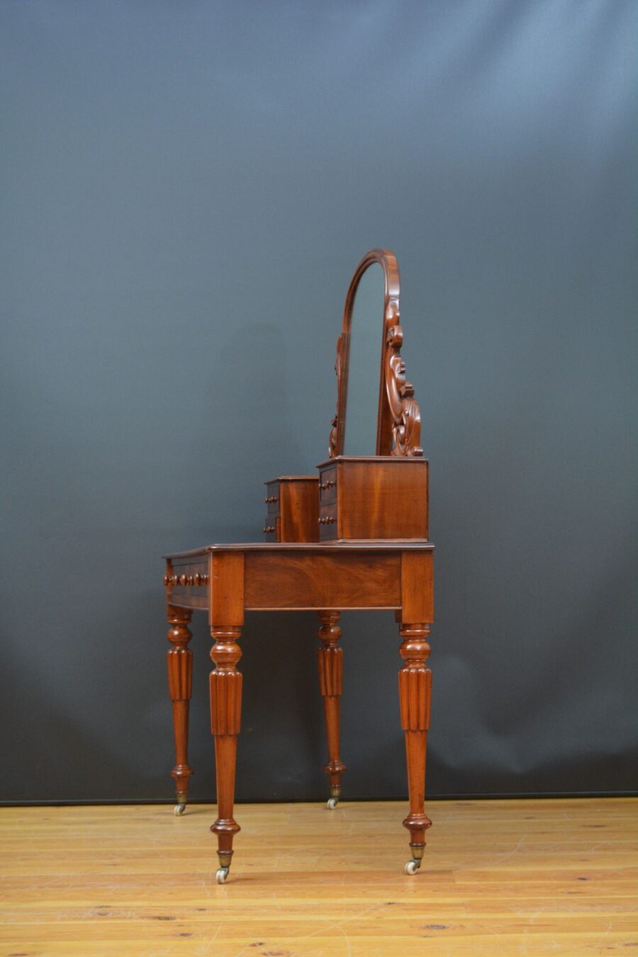 English Victorian Mahogany Dressing Table - Image 18