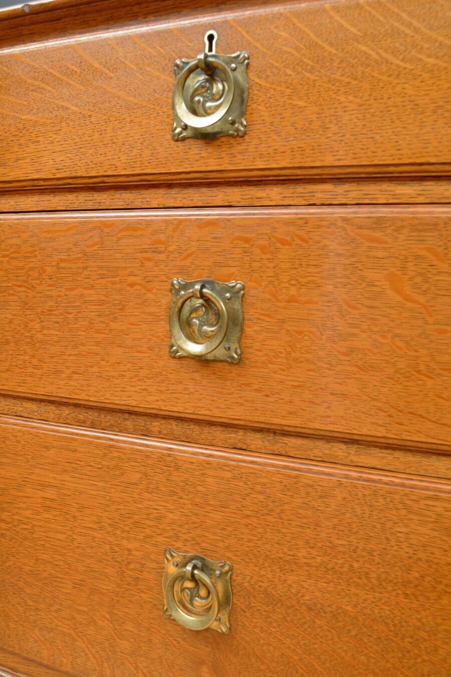 Robinson & Sons Arts and Crafts Solid Oak Low Chest of Drawers - Image 6