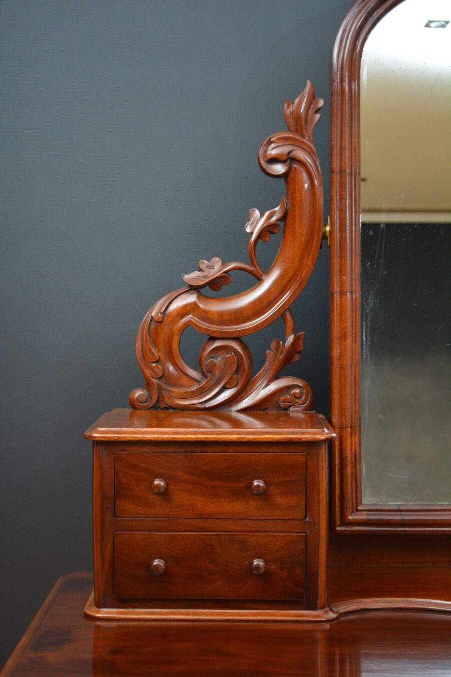 English Victorian Mahogany Dressing Table - Image 7