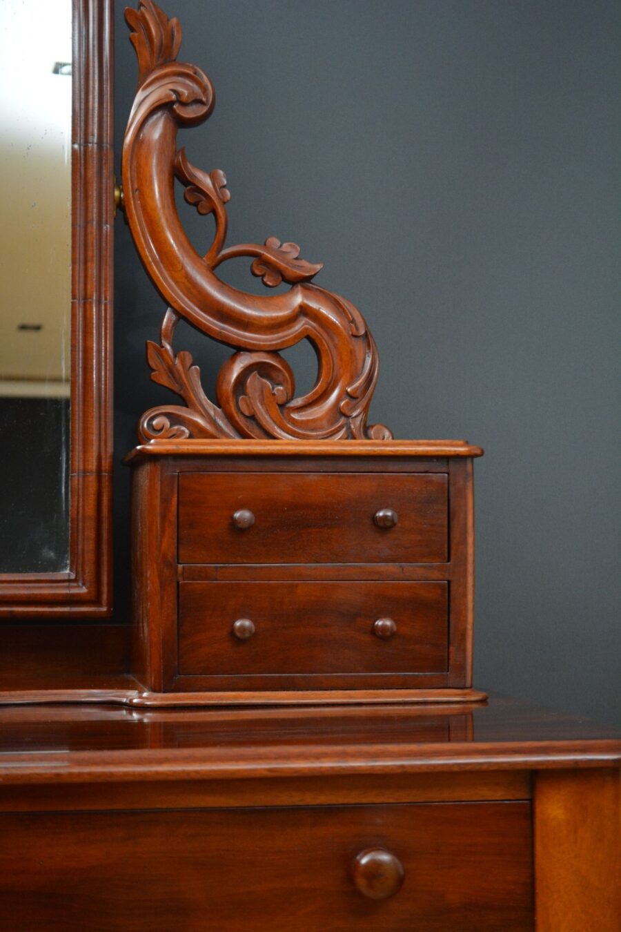 English Victorian Mahogany Dressing Table - Image 9