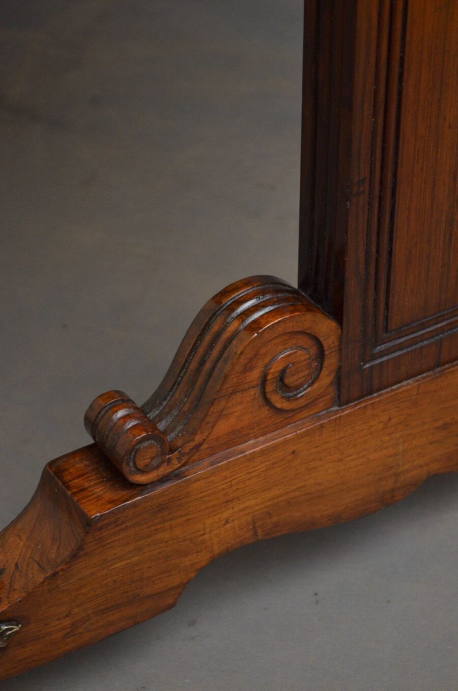 Exceptional Regency Rosewood Library Table of Small Proportions - Image 10