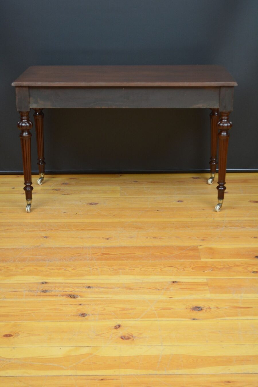 Victorian Mahogany Writing Table / Dressing Table - Image 18