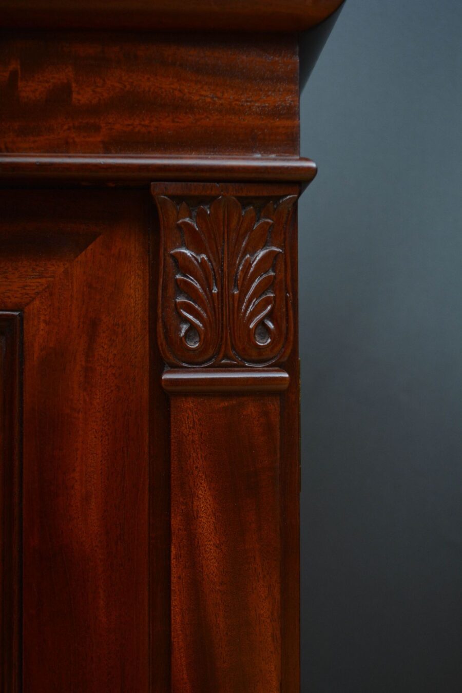Finest Quality English William IV Two Door Chiffonier in Mahogany - Image 11