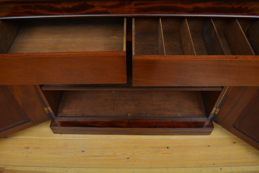 Finest Quality English William IV Two Door Chiffonier in Mahogany - Image 12