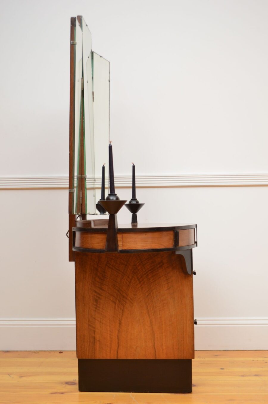 Art Deco Figured Walnut Dressing Chest or Dressing Table - Image 13