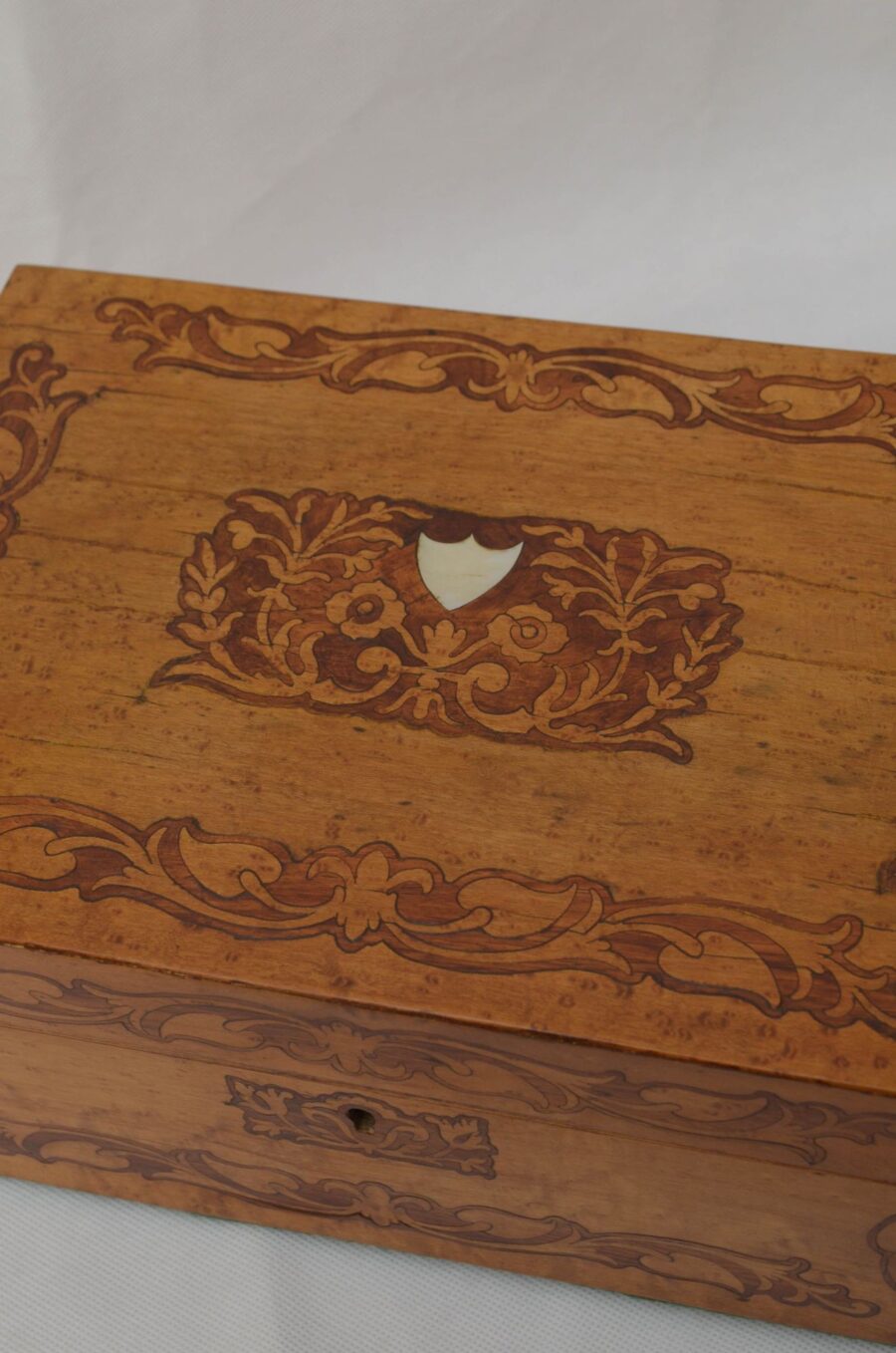 Superb Victorian Bird's-Eye Maple Jewellery Box - Image 6