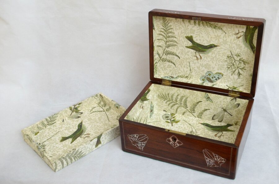Elegant Early Victorian Jewellery Box with Tray - Image 9
