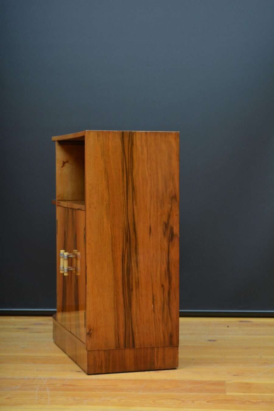 Low Art Deco Figured Walnut Cabinet / TV Stand - Image 11