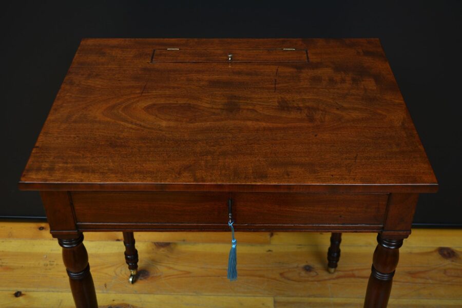 Fine George III Mahogany Side Table / Writing Table - Image 5