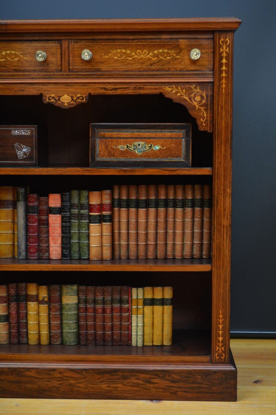 Edwardian Inlaid Open Bookcase in Rosewood - Image 9