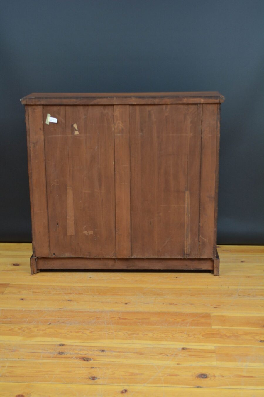 Late Victorian Open Bookcase in Walnut - Image 13