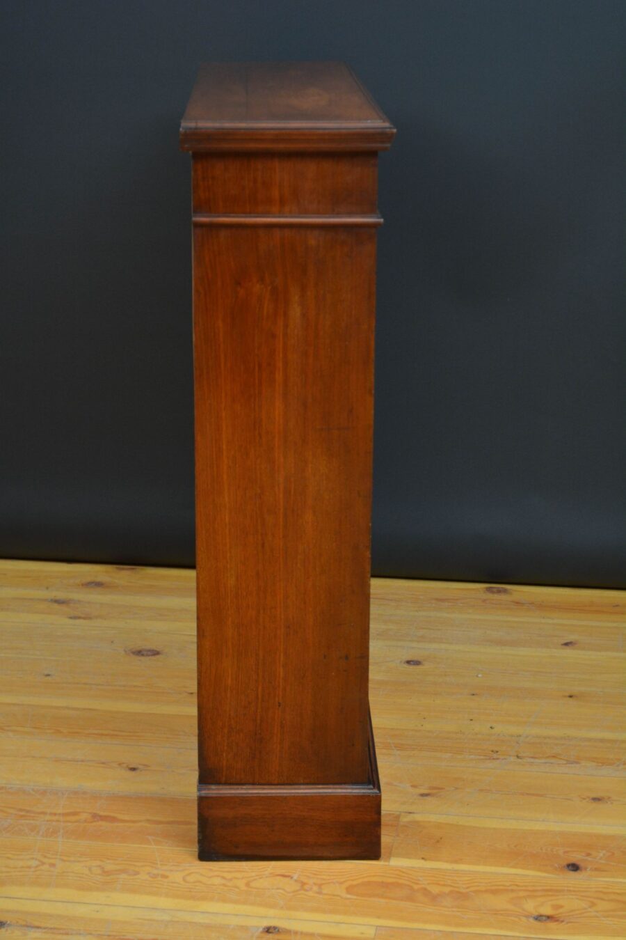 Late Victorian Open Bookcase in Walnut - Image 14