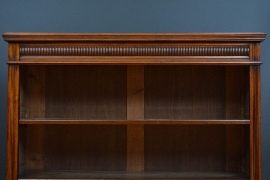 Late Victorian Open Bookcase in Walnut - Image 8