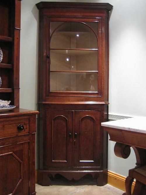 Georgian Corner Cupboard in Oak