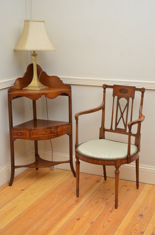 Georgian Corner Washstand